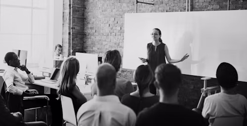 Evento de networking emprendedores en la bahia